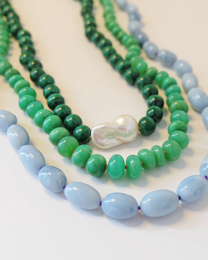 Malachite Pearl Necklace with Baroque Pearl & 14K Gold Clasp – Hand-Knotted on Silk
