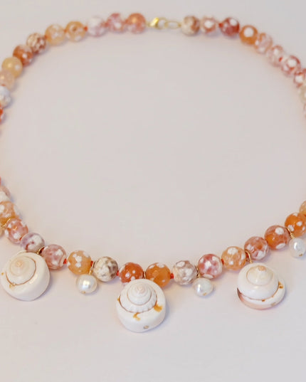 Pearl Agate Seashell Charm Necklace – Handcrafted with Freshwater Pearls & 14K Gold-Filled Clasp (18")