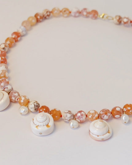 Pearl Agate Seashell Charm Necklace – Handcrafted with Freshwater Pearls & 14K Gold-Filled Clasp (18")