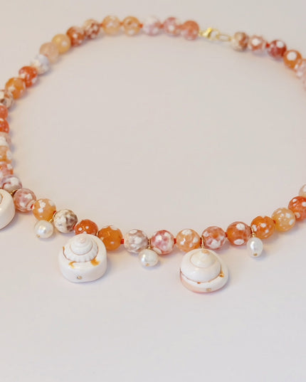 Pearl Agate Seashell Charm Necklace – Handcrafted with Freshwater Pearls & 14K Gold-Filled Clasp (18")