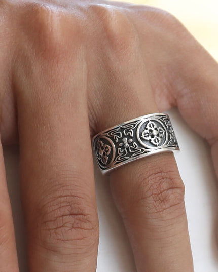 Bottony Ring – Solid 925 Sterling Silver Men’s Statement Band