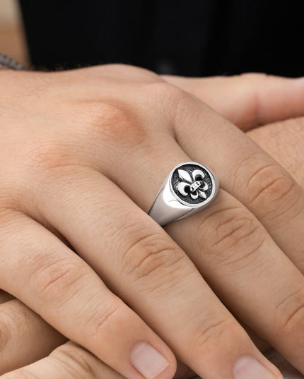 Fleur-de-Lis 925 Sterling Silver Ring – 13mm Design, Unisex, Sizes 7–15, Made in Thailand
