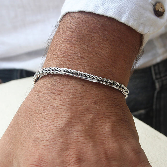 Slithering Silver