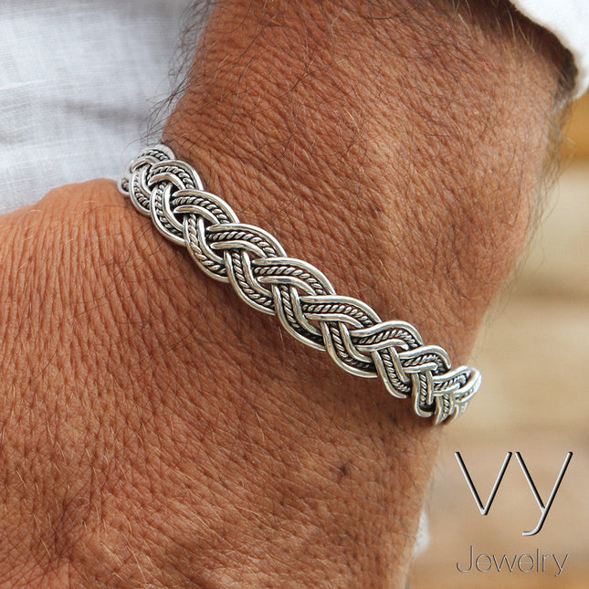 Silver Plait