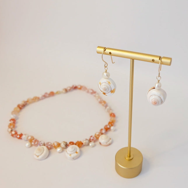 Pearl Agate Seashell Charm Necklace