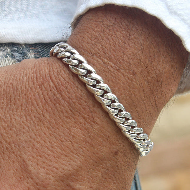 Elegant Chain